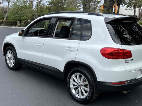 Used 2017 Volkswagen Tiguan Limited w/ Premium Package FWD image 34