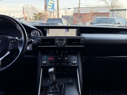 Used 2018 Lexus IS 300 AWD w/ Comfort Package image 16