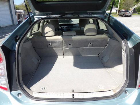 Used 2015 Toyota Prius Two FWD image 5
