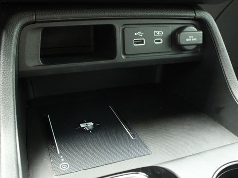 Used 2025 Honda Pilot TrailSport image 46