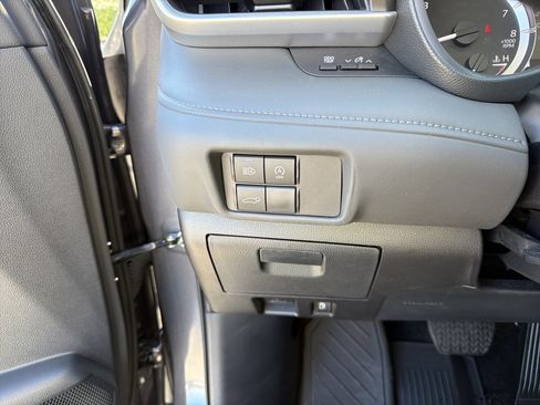 Certified 2024 Toyota Highlander LE image 13