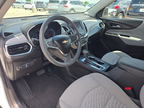 Certified 2021 Chevrolet Equinox LS FWD image 11