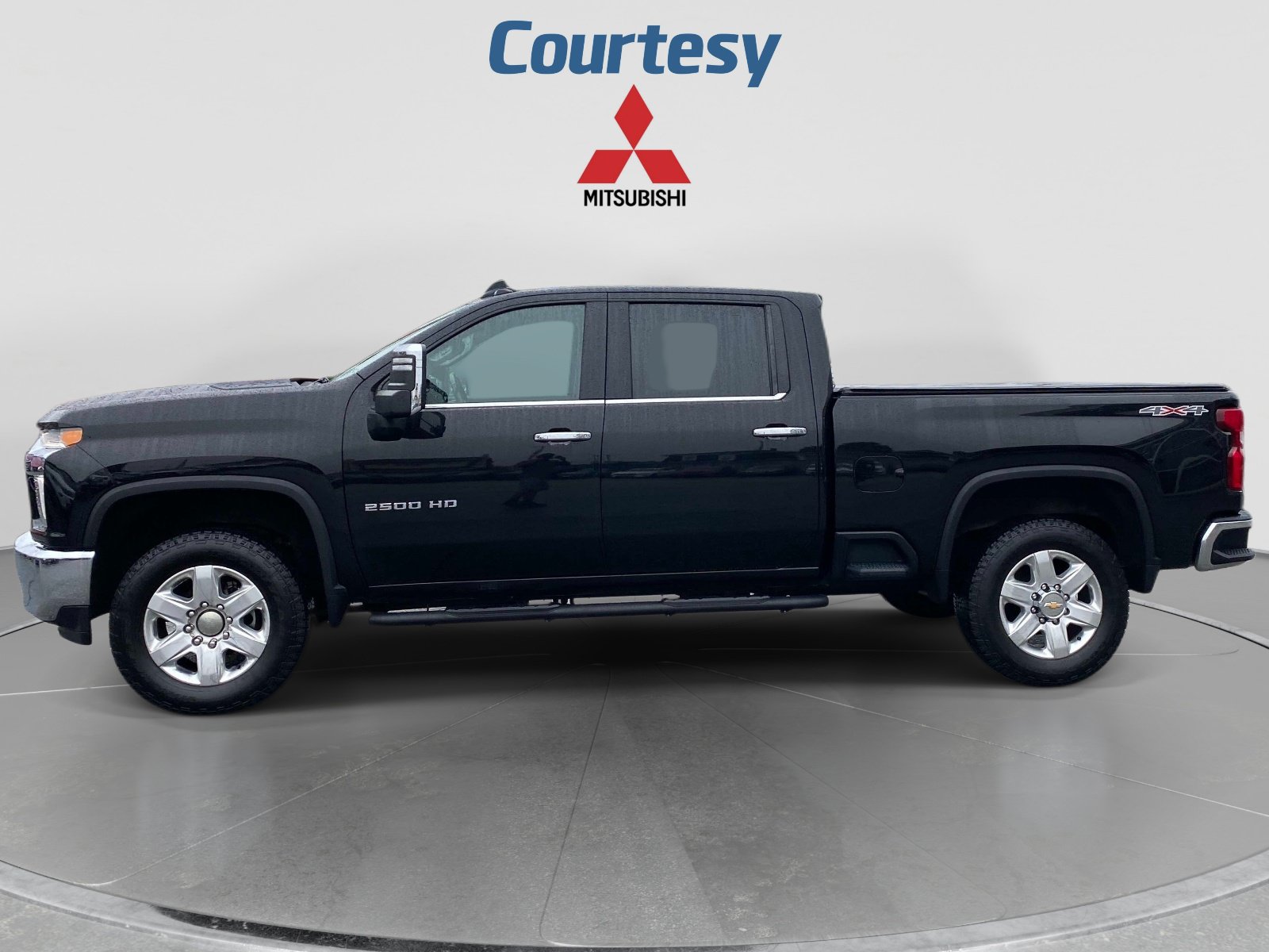 Used 2022 Chevrolet Silverado 2500 LTZ w/ Snow Plow Prep/Camper Package AWD/4WD image 2