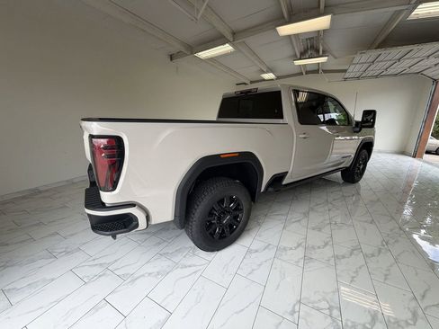 New 2026 GMC Sierra 2500 AT4 w/ Technology Package AWD/4WD image 8