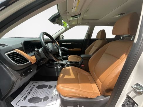 Certified 2024 Kia Seltos EX AWD/4WD image 12