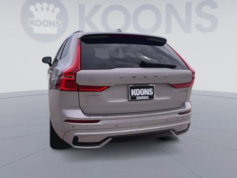 Certified 2023 Volvo XC60 B5 Plus w/ Climate Package AWD/4WD image 10