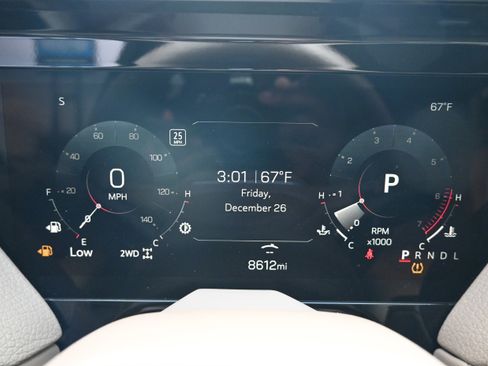 Used 2025 GMC Yukon Denali w/ Sun & Power Step Package image 23