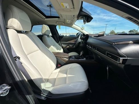 Used 2025 MAZDA CX-30 2.5 Turbo w/ Premium Package image 30