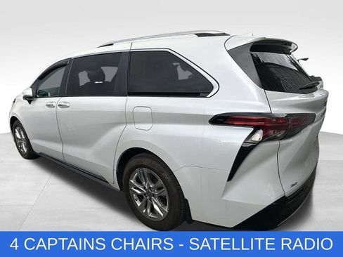 Used 2024 Toyota Sienna Limited AWD/4WD image 7