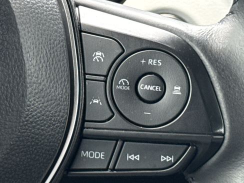 Used 2024 Toyota Corolla SE w/ SE Premium Package FWD image 20