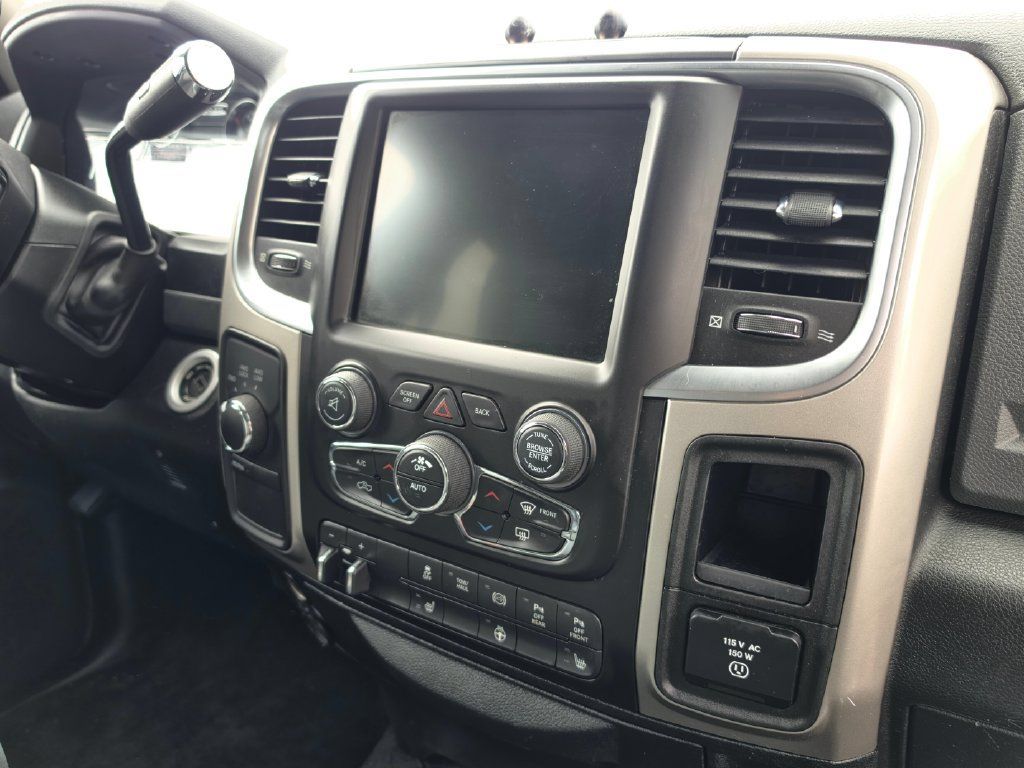 Used 2017 RAM 3500 Big Horn AWD/4WD image 17