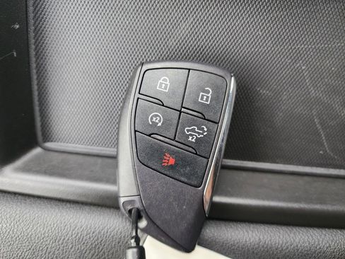 Used 2023 GMC Sierra 1500 Elevation image 40