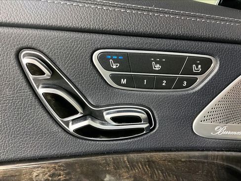 Used 2018 Mercedes-Benz S 560 Sedan image 31