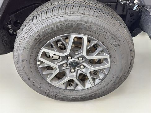 Used 2026 Jeep Wrangler Unlimited Sahara AWD/4WD image 34