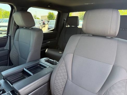Used 2025 Toyota Tundra SR5 AWD/4WD image 14