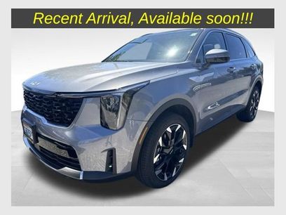 Certified 2025 Kia Sorento EX w/ Panoramic Sunroof Package