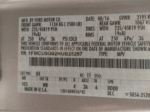 Used 2017 Ford Escape SE w/ SE Sport Appearance Package image 33