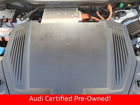 Certified 2024 Audi Q8 e-tron Premium Plus w/ Premium Plus Package AWD/4WD image 34
