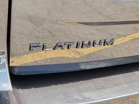 Used 2025 Ford Expedition Platinum w/ Stealth Performance Package AWD/4WD image 31