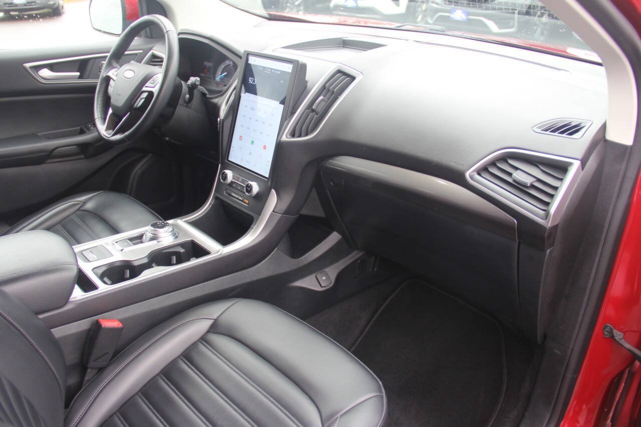Used 2024 Ford Edge SEL AWD/4WD image 23