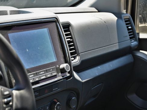 Used 2024 Nissan Frontier S RWD image 11