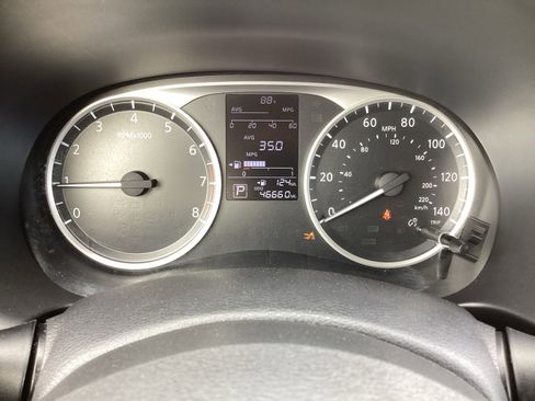 Used 2022 Nissan Kicks S image 21