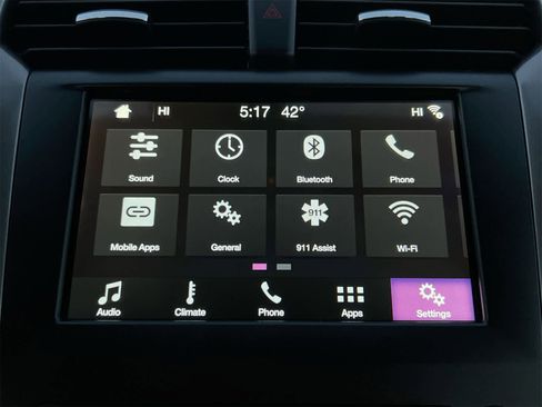 Used 2018 Ford Fusion SE w/ Fusion SE Technology Package image 28