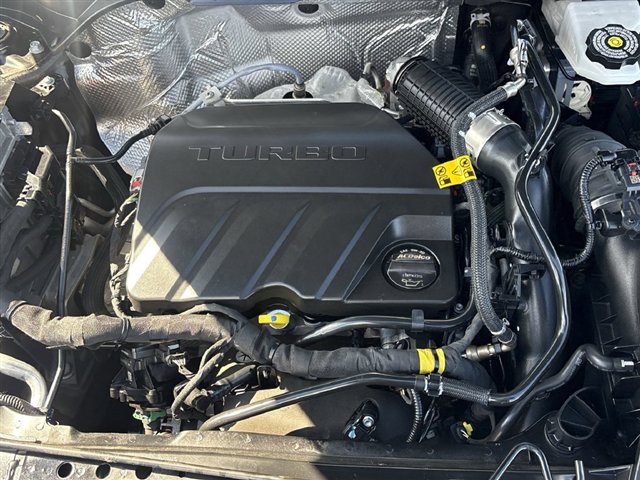 Used 2025 Buick Envista Sport Touring w/ Convenience I Package FWD image 28
