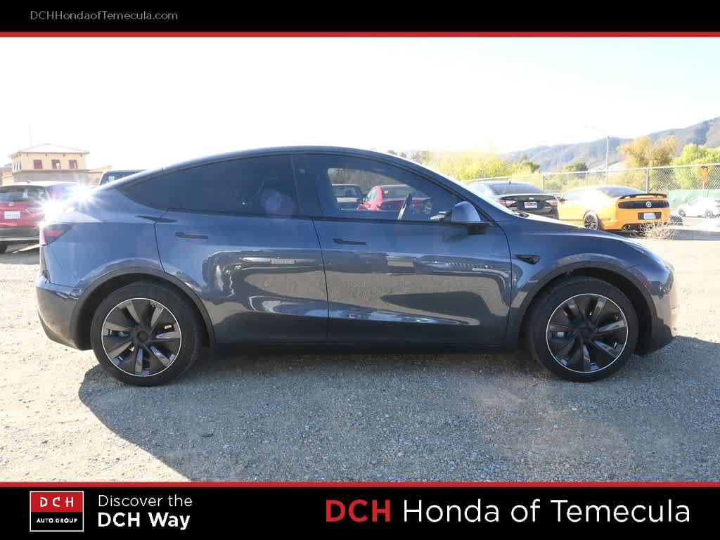 Used 2024 Tesla Model Y Long Range AWD/4WD image 5