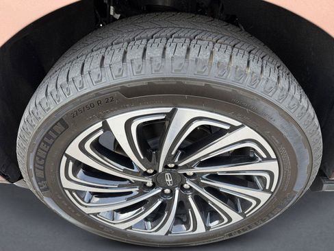 Used 2025 Lincoln Navigator L Black Label AWD/4WD image 9