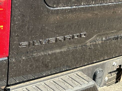 Used 2025 Chevrolet Silverado 1500 Custom w/ Turbomax Blackout Package RWD image 8