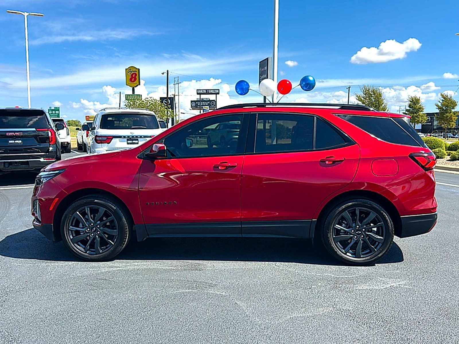 Used 2023 Chevrolet Equinox RS FWD image 5