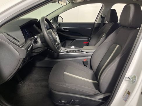 Certified 2022 Hyundai Sonata SEL w/ Winter Weather Package FWD image 13