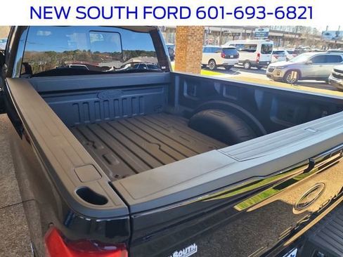 New 2026 Ford F250 Lariat w/ Black Appearance Package image 44