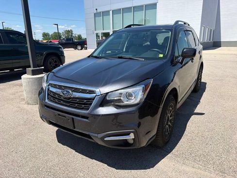 Used 2017 Subaru Forester 2.5i Limited AWD/4WD image 3