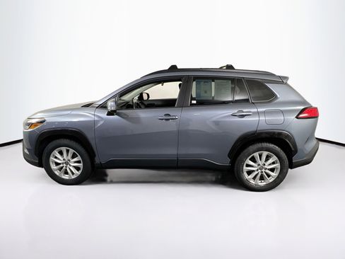 Used 2022 Toyota Corolla Cross LE AWD/4WD image 8