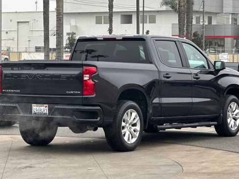Certified 2022 Chevrolet Silverado 1500 Custom image 4