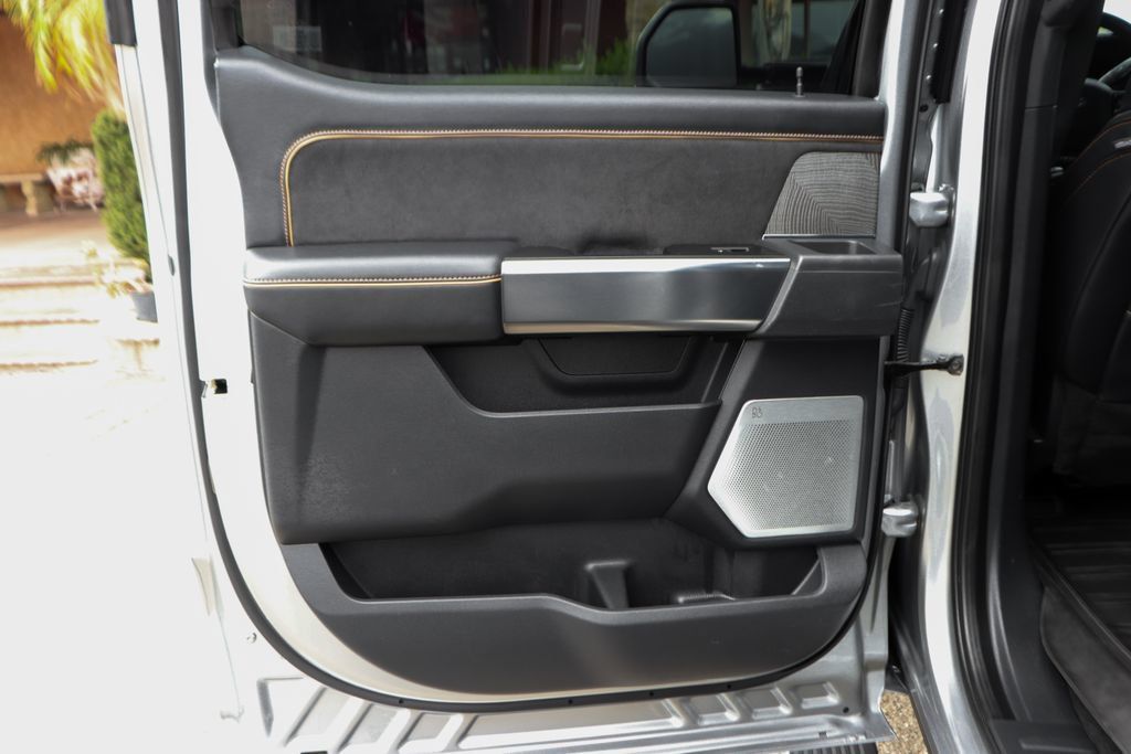 Used 2024 Ford F250 Platinum AWD/4WD image 37