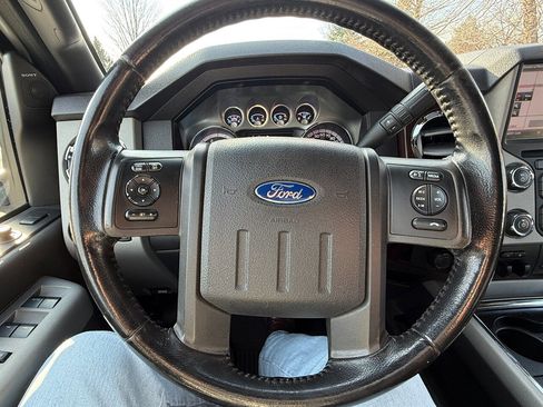 Used 2013 Ford F250 Lariat w/ Lariat Chrome Pkg image 23
