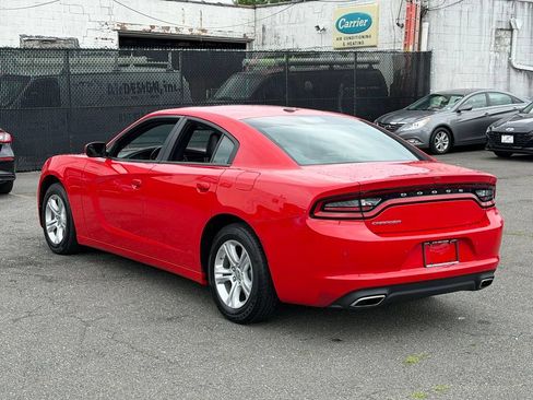 Used 2022 Dodge Charger SXT w/ Leather Interior Group RWD image 5
