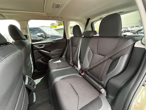 Used 2023 Subaru Forester Premium w/ Popular Package #2 AWD/4WD image 14