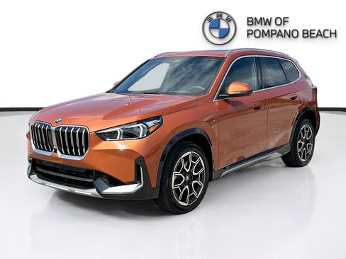 Used 2025 BMW X1 xDrive28i w/ Technology Package AWD/4WD image 3
