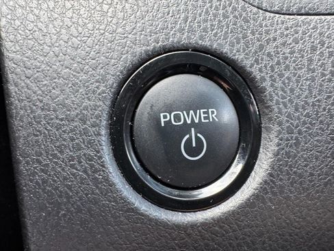 Used 2025 Toyota Camry SE AWD/4WD image 21