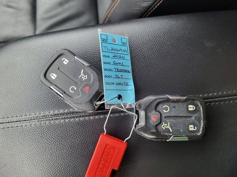 Used 2020 GMC Terrain SLT w/ Preferred Package image 28