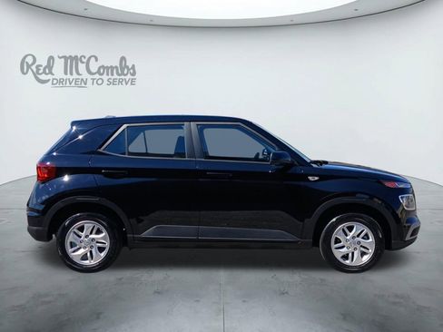 Used 2024 Hyundai Venue SE image 6