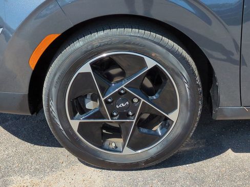 Certified 2023 Kia Soul EX image 11