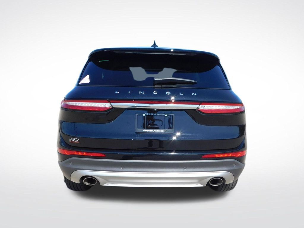 Used 2023 Lincoln Corsair FWD image 4