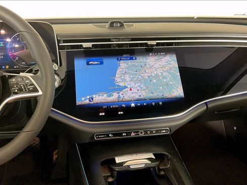 New 2026 Mercedes-Benz E 350 4MATIC Sedan image 7