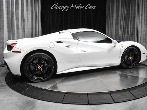 Used 2018 Ferrari 488 Spider RWD image 44