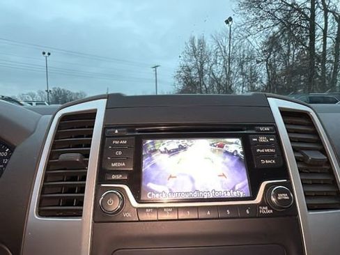 Used 2018 Nissan Frontier S image 17